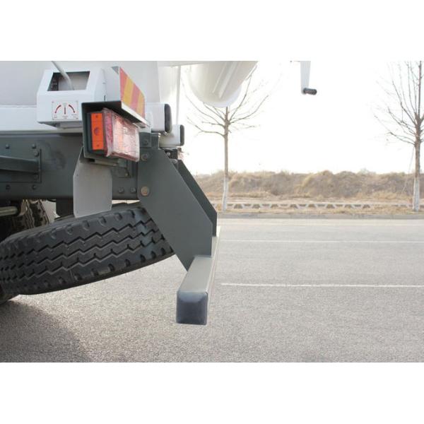 Mobile Concrete Mixer Truck SINOTRUK HOWO 10CBM RHD 10 Wheels 336HP Engine