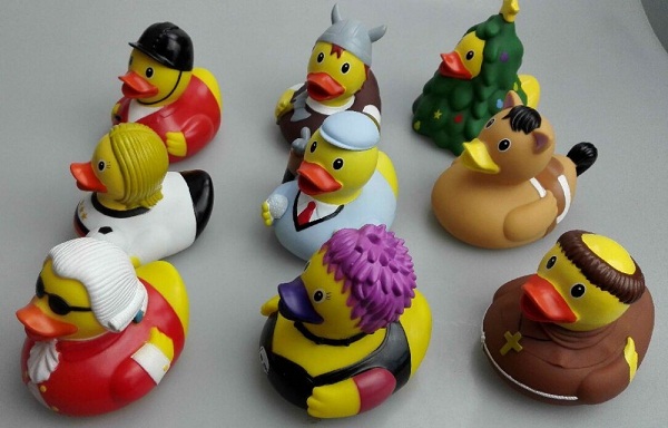Guitar Player Character Rubber Duck Bath Toys , Rubber Duckies That Float Upright