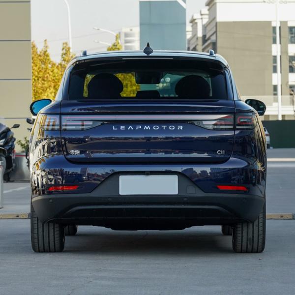 LEAPMOTOR c11 High Speed Electric Car Made In with Max Speed of 180 Km/h and 5 Seats 's Fast Shipping