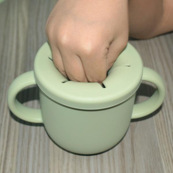 100% Silicone Sippy Cup Eco Friendly BPA Free Baby Snack Cup Customized Sizes