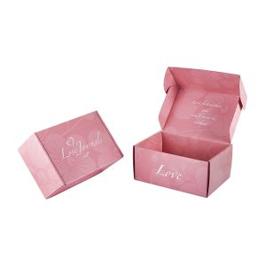 Quality Pink Personalized Shipping Boxes Garment Shipping Box Lightweight for sale