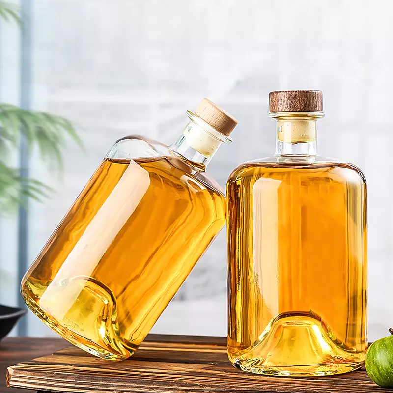 Custom Color 750ml Transparent Round Wide Mouth Glass Liquor Bottle for Wine Vodka Gin