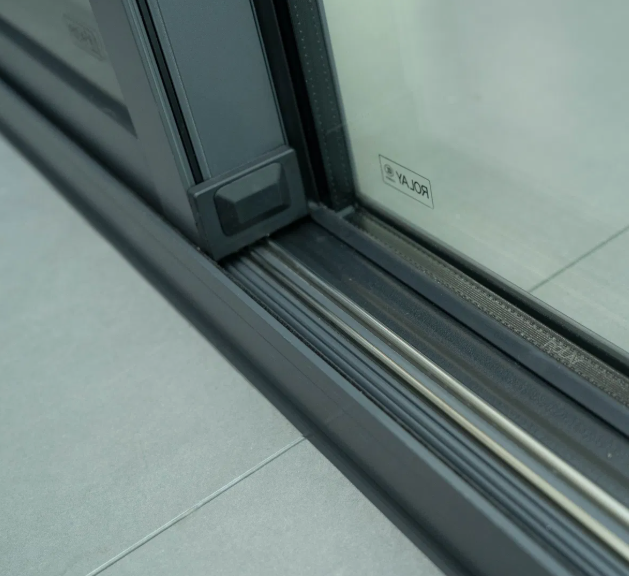 Customizable Aluminum Sliding Door with Glass Options