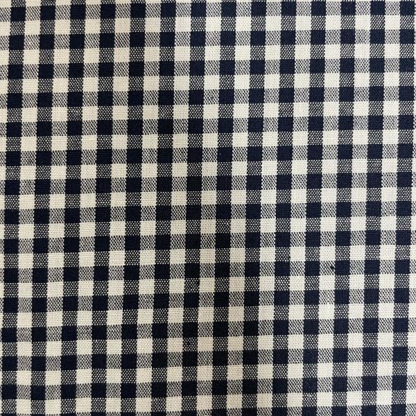 102GSM 100X70 40X40 Yarn Dyed Fabric 62/63" Width