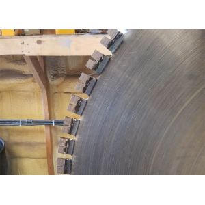 Automatic feeding solder, brushing flux,rotate saw blade segment brazing machine