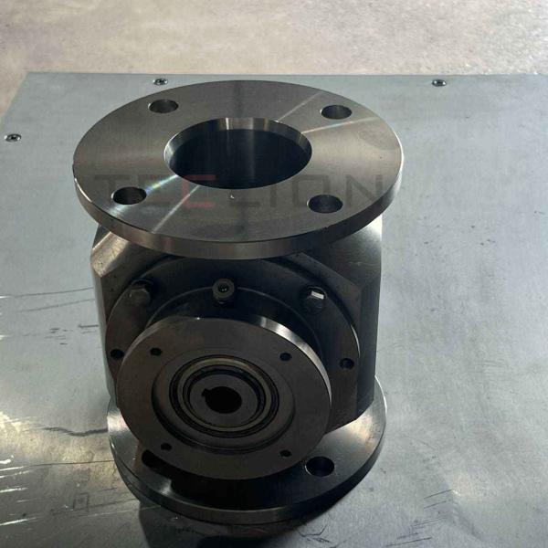 Stainless steel rotary valve for conveying food and drug powders