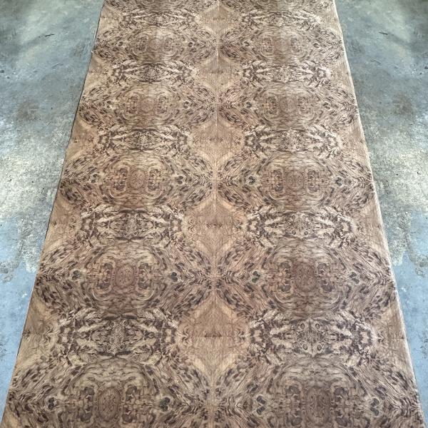 Factory Price 4 * 8 Feet High End Black Walnut Burl Wood Veneer Furniture Wall Panels Door Wood Venee