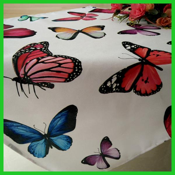 Hot selling four seasonal100% Polyester printed flower tablecloth made in BSCI audit China factory with small MOQ