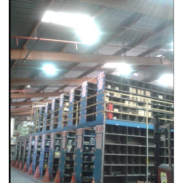 Aluminium Alloy Enclosure Industrial High Bay Lighting Fixtures 147m/W