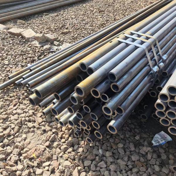SAE 4140 Alloy Seamless Steel Pipe Custom 6m 8m 10m Length 42CrMo4 Alloy Steel