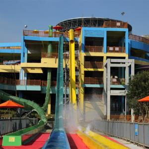 China High Speed Water Slide Thrilling Aquatic Playground Equipment on sale
