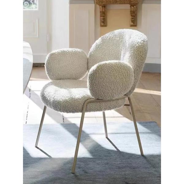 Comfortable Lambswool Upholstered Dining Chair Boucle White Upholstered Accent Chair