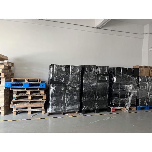 Power Rechargeable 51.2V 50AH Lifepo4 Lithium Battery Pack For Electric Golf Cart