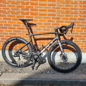 Quality 700C Fully Hidden Cable Road Bikes Full Carbon Fiber for sale