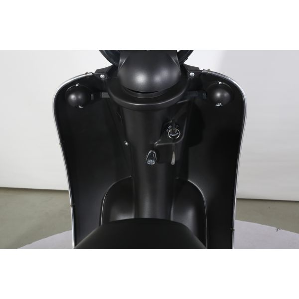 2000w Citycoco Electric Scooter 2 Seater EEC COC Vehicle Long Range 30 Mile Range