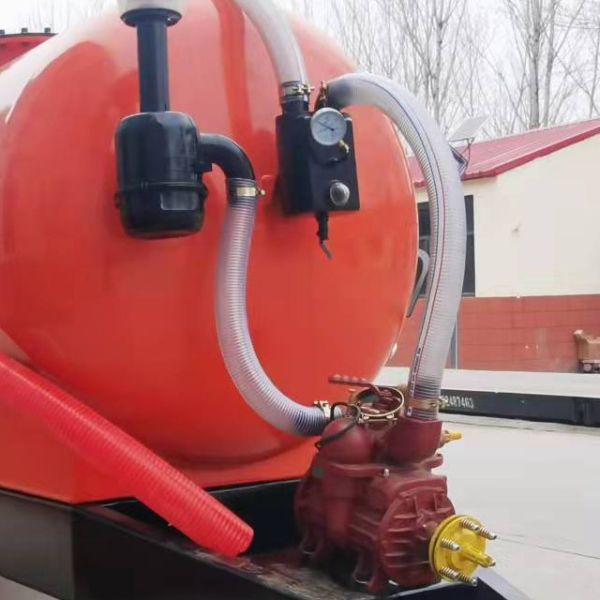 Liquid Fertilizer Spreader Manure 10 Cubes 3210kg Weight 100hp Tractor Mounted