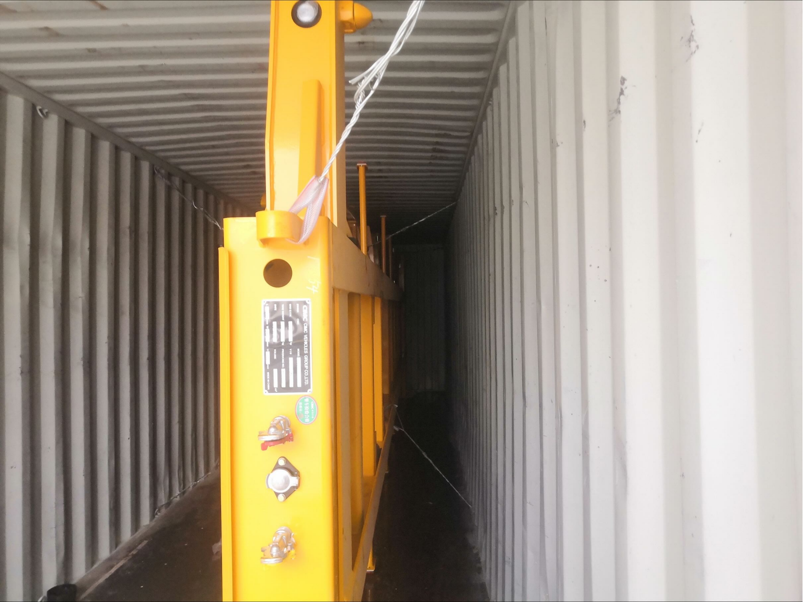 CIMC 3 axis iron S30408 11450*2500*3900mm total mass 40T curb mass 8200 use EHA dish end 4.5mm thickness ordinary liquid tank