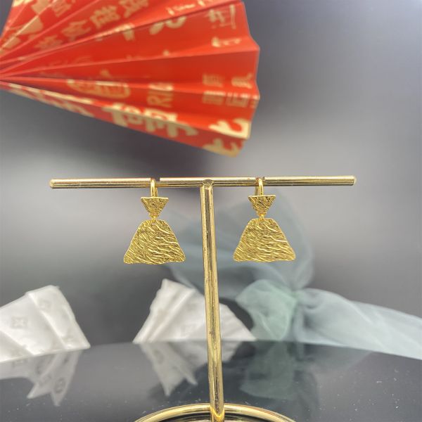 Fashionable Small Gold Plumeria Earrings