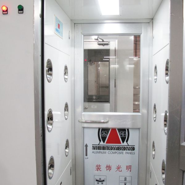 Two Side Blowing Clean Room Air Shower With Manual Aluminum Doors For One Person