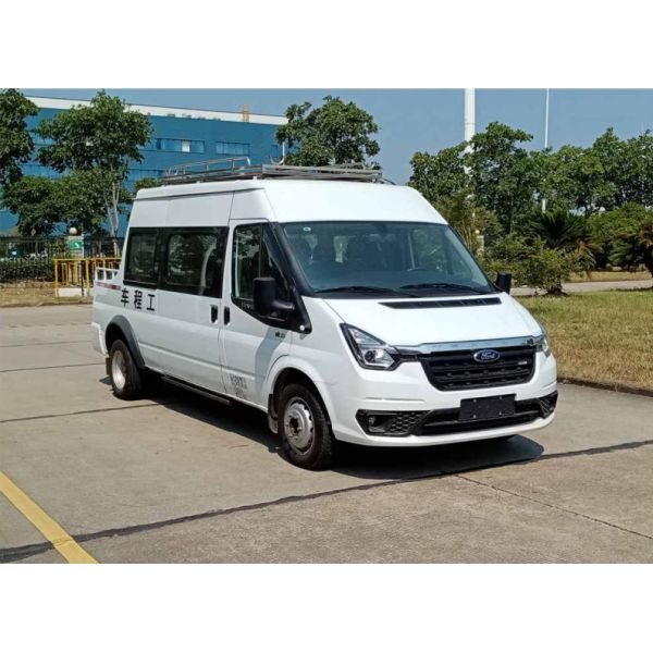 9-13 Seater 6×2 Diesel Passenger Vehicle Manual / Automatic Transmission