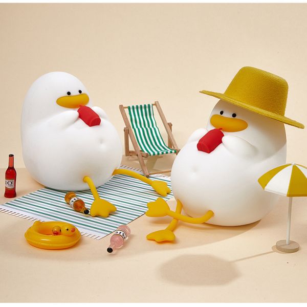 Blissfully Cute Duck Night Light Silicone LED Night Light Timer Control Lamp for Kids Bedrooms Living Room Decoration