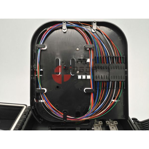 FTTH 16 Ports Fiber Termination Box Fiber Optic Splitter Box IP65 Wall Mounted