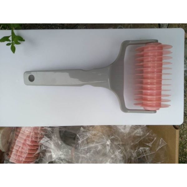 pastry docker,20*9 cm,cutter pastry,20*9 cm hot sell pastry new design pastry docker