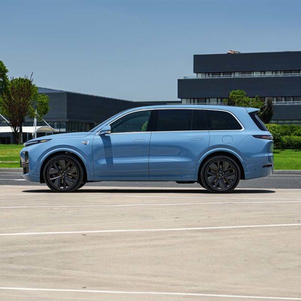 4WD Drive L9 Max Energy Vehicle Car High Speed Luxury Electric SUV with Left Steering