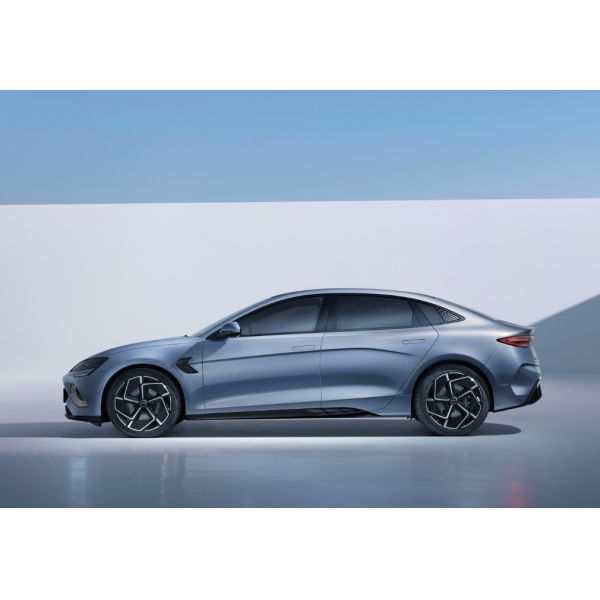 Zero Emission Seal EV Sedans BYD Full Electric Car 550KM-700KM