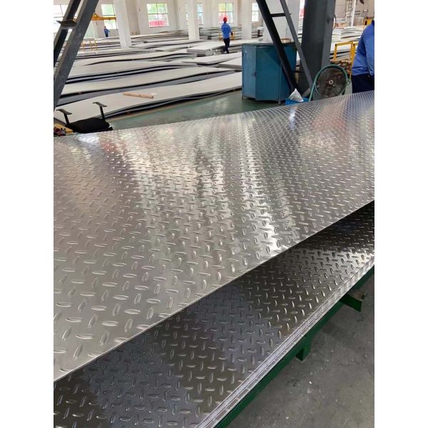 Hot Rolled Checkered Sheet 201 304 304L 316 316l Dimpled Stainless Steel Plate