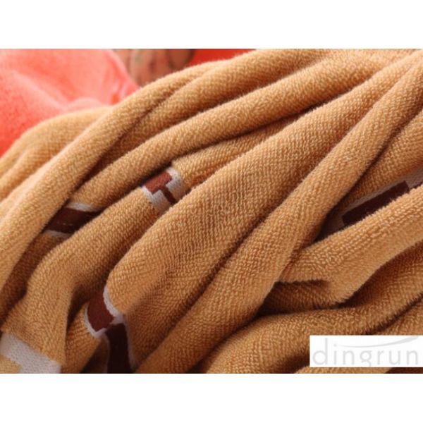 Jacquard Style Microcotton Bath Towels Natural Anti Bacterial 400 Gsm