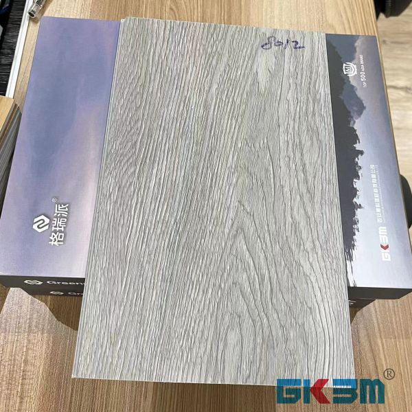 Click Luxury Vinyl SPC Flooring Fireproof Anti Slip LS-W8012