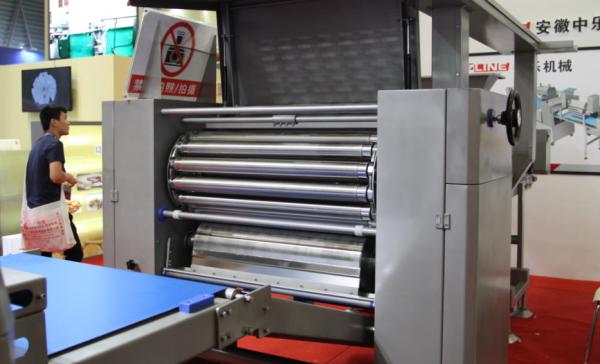 Buy Siemens Plc Puff Pastry Paratha Making Machine With 2 Sets Of Laminating Devices at wholesale prices