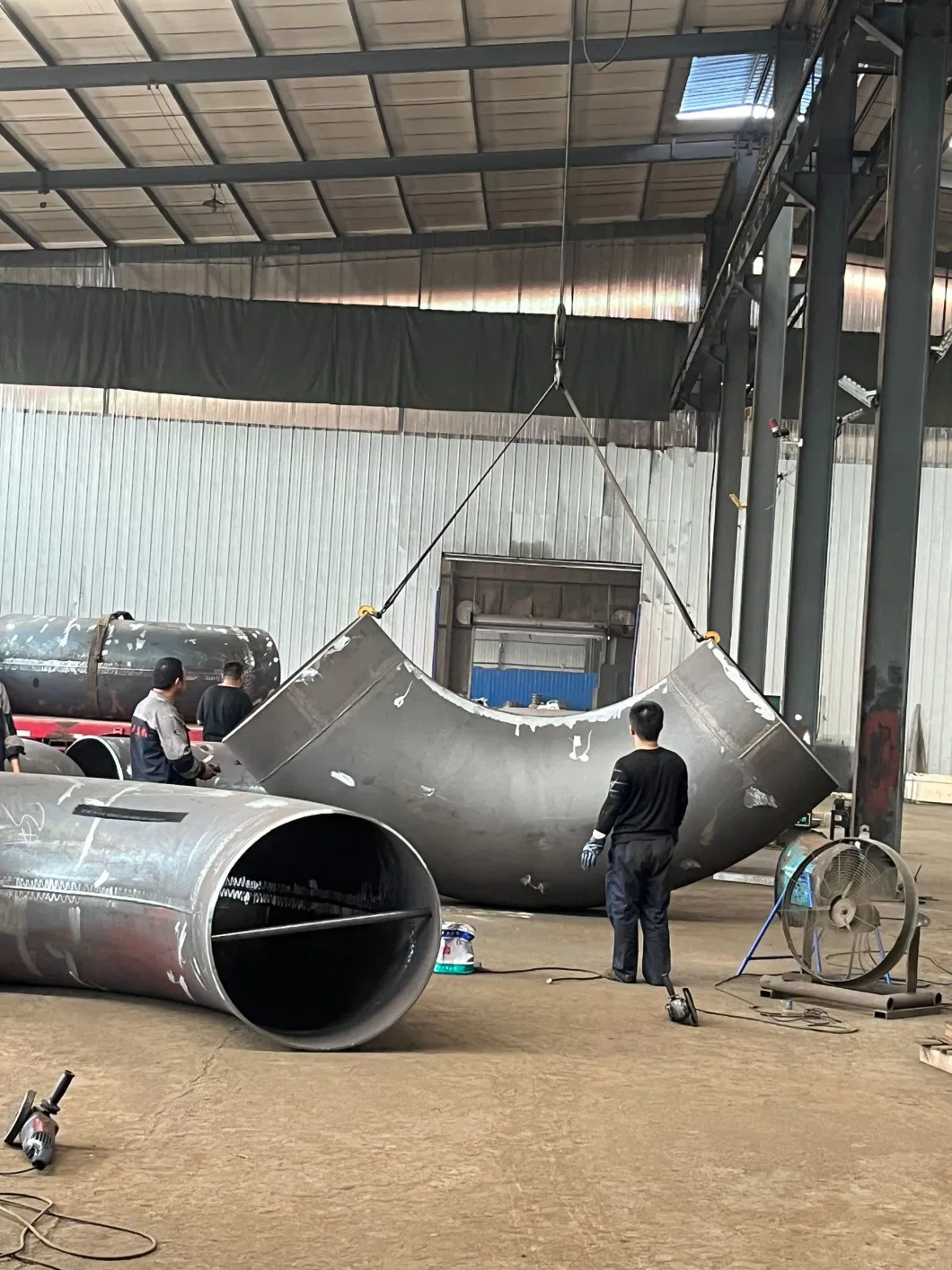 12Cr1MoVG Ansi Carbon Steel Pipe Fittings Boiler Steel Pipe 10-60mm Thickness