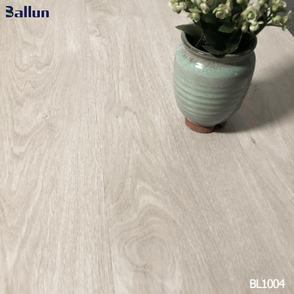 Unilin Click System Laminated Flooring Embossed Surface SPC Vinyl Plank Flooring for Indoor