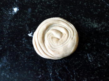 21KW Chinese Snack Sesame Coated Shaobing Commercial Lachha Paratha Making Machine