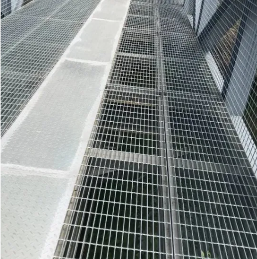 Hot DIP Heavy Duty Galvanized metal Welded Steel Grating