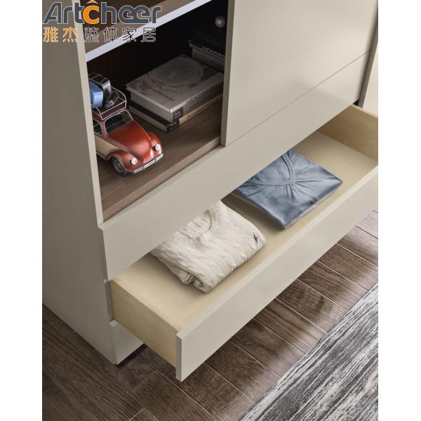 Melamine Finish Plywood Carcase Italian Minimalist Style Sliding Closet Doors for Bedroom