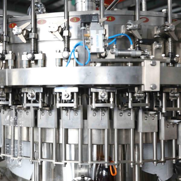 Full Automatic Beverage Csd Filling Line Rinsing Filling Capping 3 In 1