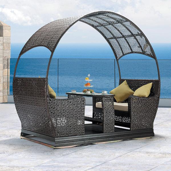 Easy to Washable Customized Outdoor Swing Rattan Rocking Chair for Courtyard Advantages