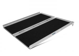 China 3ft Non-Skid Aluminum Briefcase Traction Single Folded Wheelchair Ramps with Grip Tape 600 lb Capacity on sale