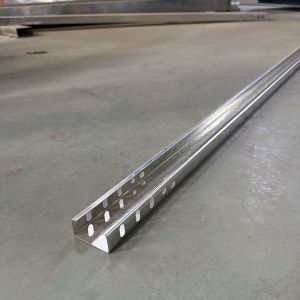 Buy cheap OEM Wireway Galvanised Metal Trunking 50-1000mm Rectangle Shape from wholesalers