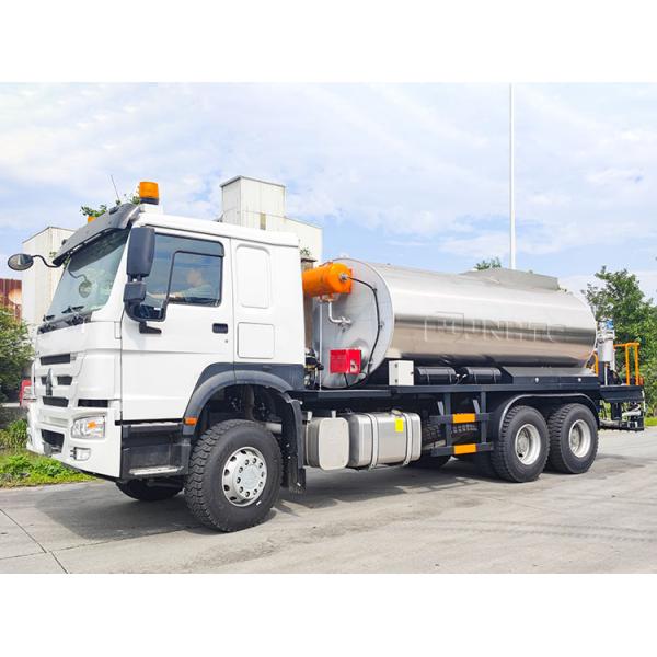 HOWO Intelligent Bitumen Spreader Asphalt Spraying Equipment Trucks 6X4 336HP For Sale