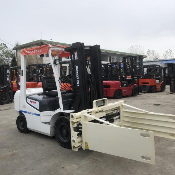 Japan TCM 25 2.5Tons 3Meters Forklift With Clamp White TCM Lifting Machine