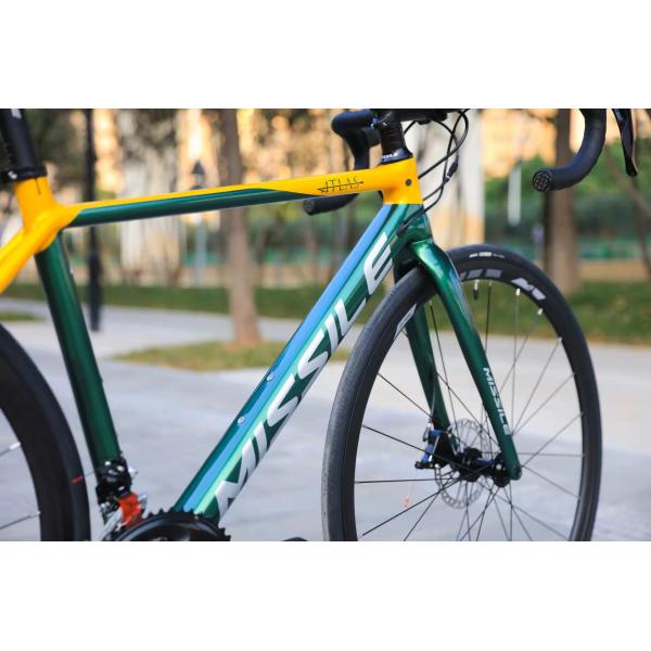 22 Speed Aluminum Alloy Road Bike R7020 700C Bicycle For Men Lightweight And Advanced