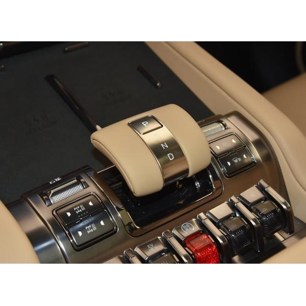 2025 Fast Charging BYD EV Car Leopard 8 with 0.27 Hours Charging Time 180 Km/h Top Speed and Automatic Transmission