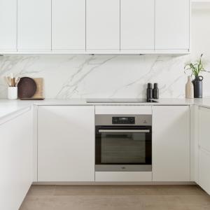 Quality Handless Plywood PVC Kitchen Cabinet Modern Modular for sale