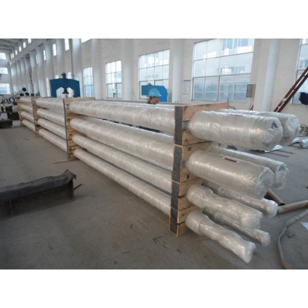 Conical shape galvanised steel posts , 9M Height galvanized fence pipe with Wood Packing
