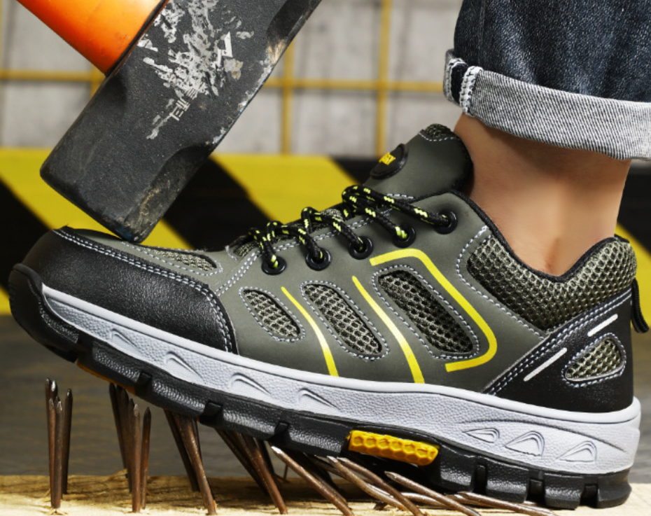 Men'S Insulated Work Shoes For All Seasons 6KV Electrical Insulation Anti-Smash Puncture-Proof Durable Safety Shoes With Plastic Toe Cap