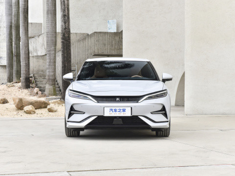 2024 New Energy Vehicle BYD Song EV Dm-I 4WD Car 662Km 5 Seat SUV